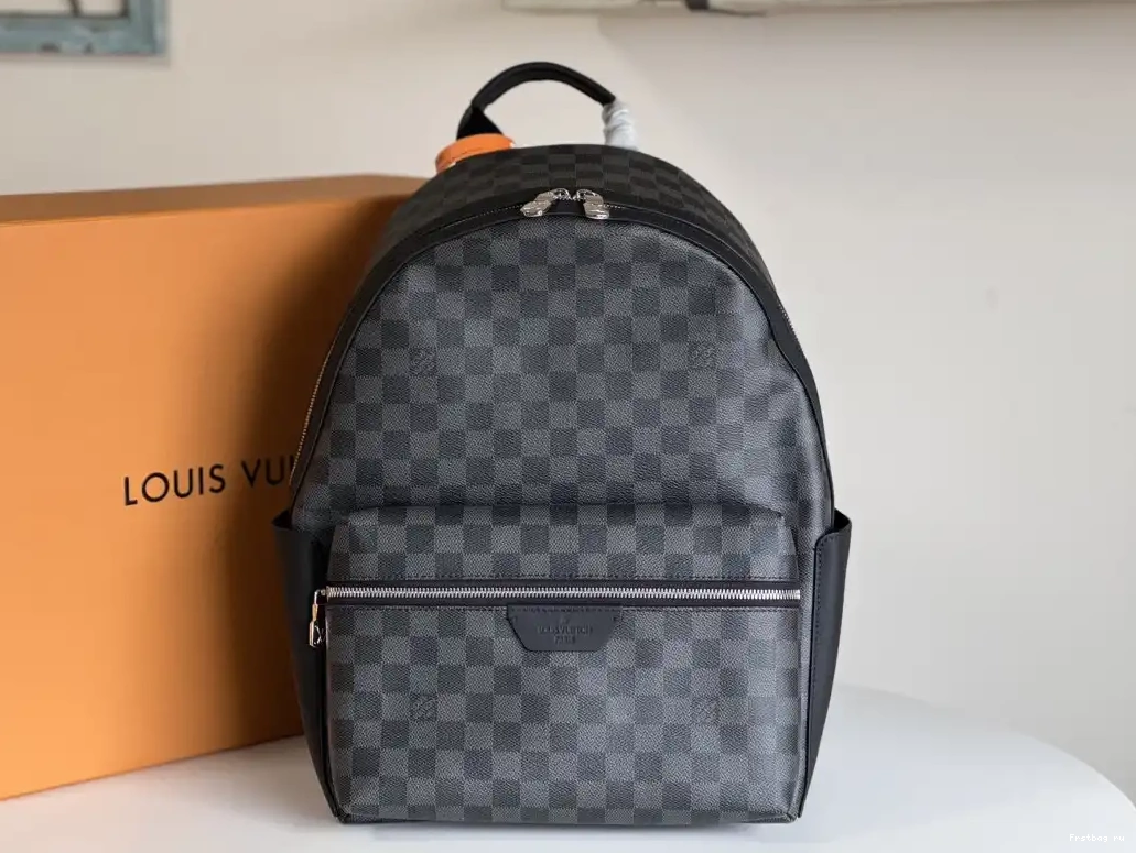 Frstbag ru VUITTON PM LOUIS Discovery Backpack 0412